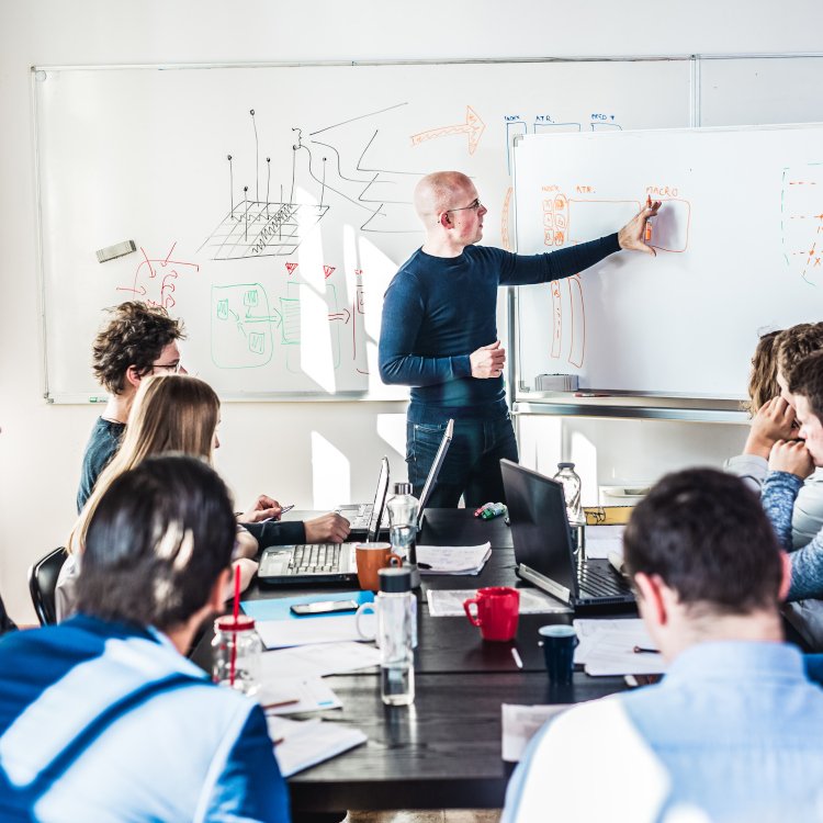 Headerbild Projektarbeit